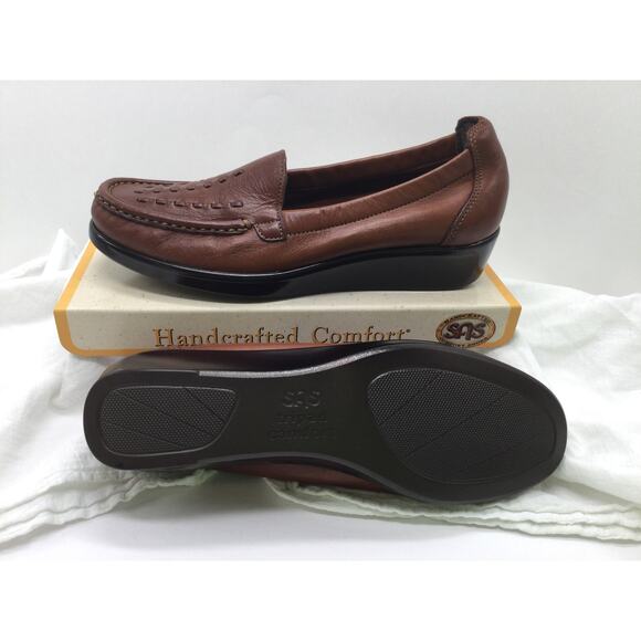 SAS Weave Slip On Loafer Chestnut Brown Womens 8N Comfort Shoe New - Picture 9 of 11